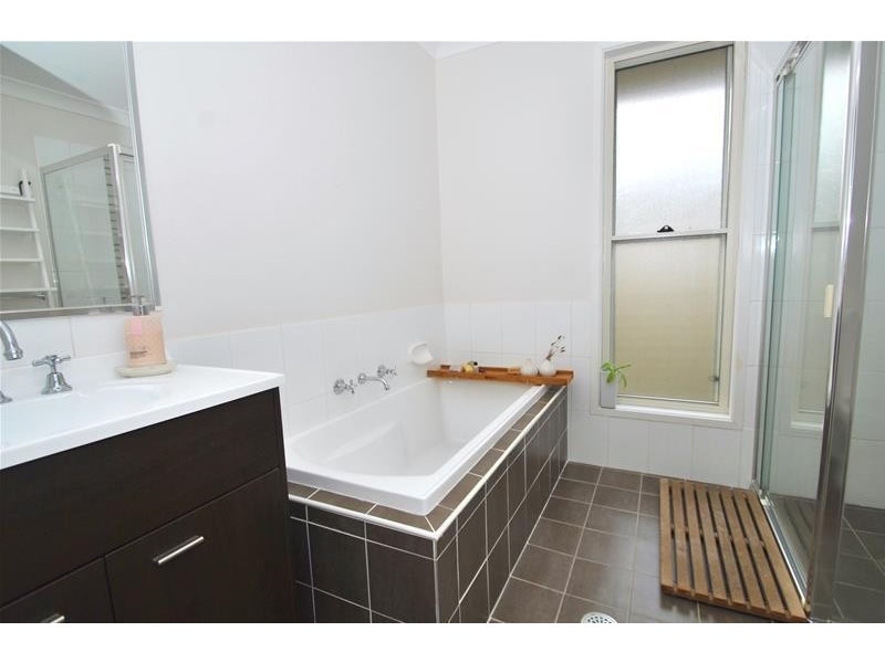 1 Christiana Close, West Nowra, Nowra NSW 2541