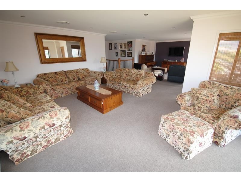 186 Marina Lane, Culburra Beach NSW 2540