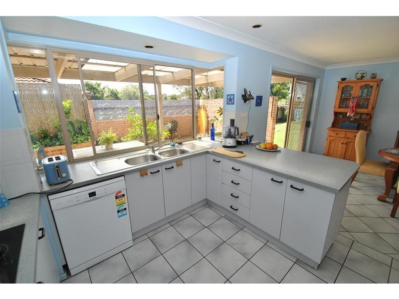 96 Prince Edward Avenue, Culburra Beach NSW 2540