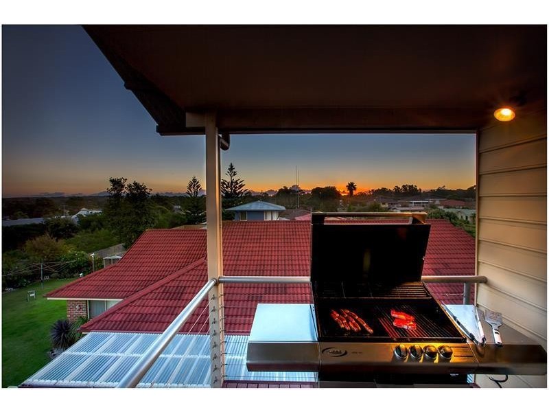 12 Vivian Way, Culburra Beach NSW 2540