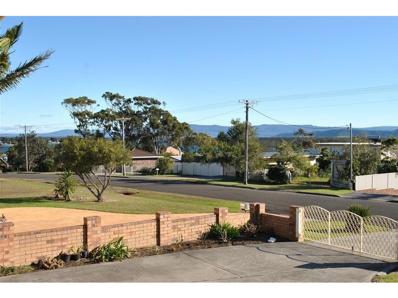 58 Orama Crescent, Orient Point NSW 2540