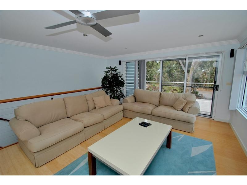 9 Caffery Circuit, Callala Beach NSW 2540