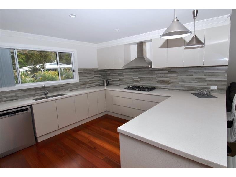 11 Hazelwood Rise, Callala Beach NSW 2540