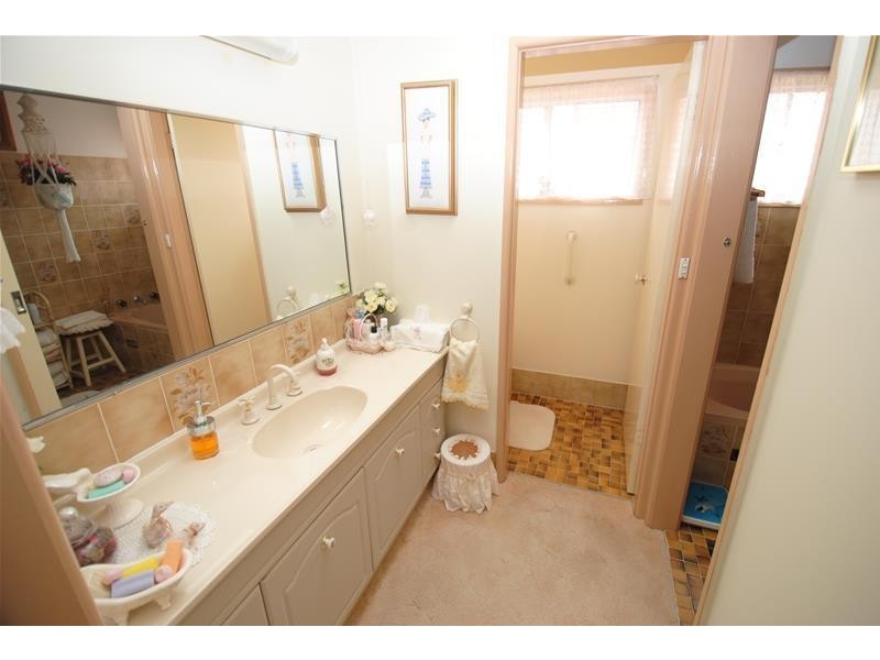 17 Brighton Parade, Culburra Beach NSW 2540