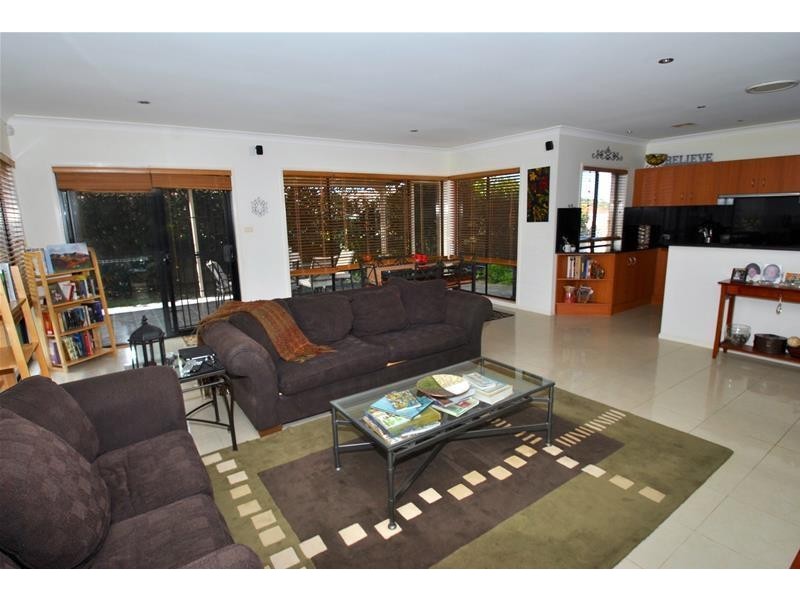 8 Barden Close, Callala Bay NSW 2540