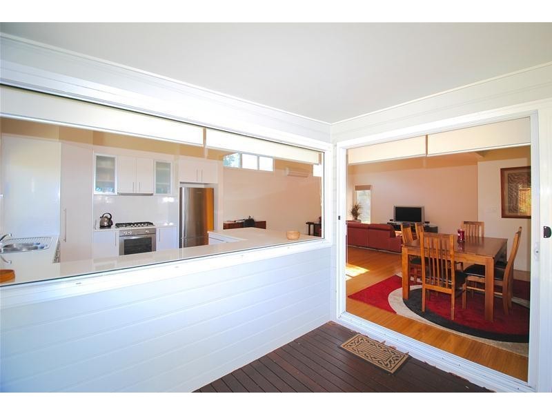 10 Hazelwood Rise, Callala Beach NSW 2540