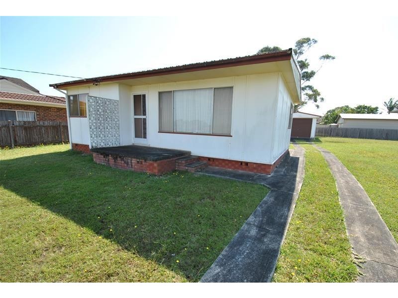 114 Prince Edward Avenue, Culburra Beach NSW 2540