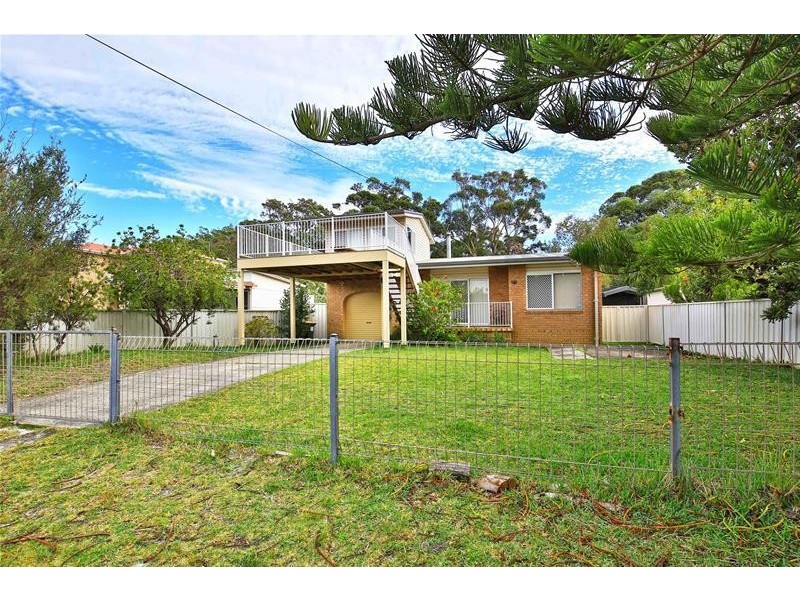 10 Quay Road, Callala Beach NSW 2540