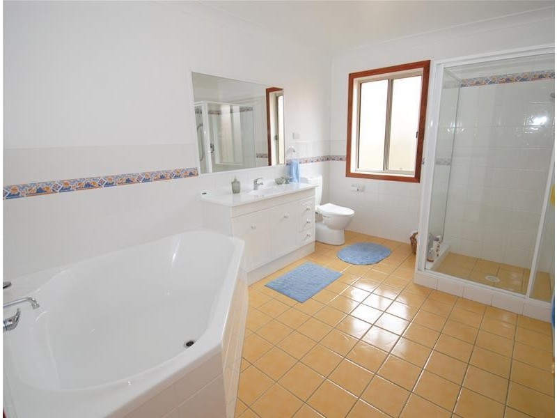 18 Huon Street, Callala Bay NSW 2540