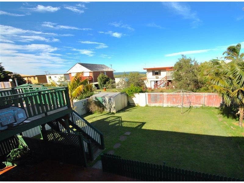 17 Lennox Road, Callala Beach NSW 2540