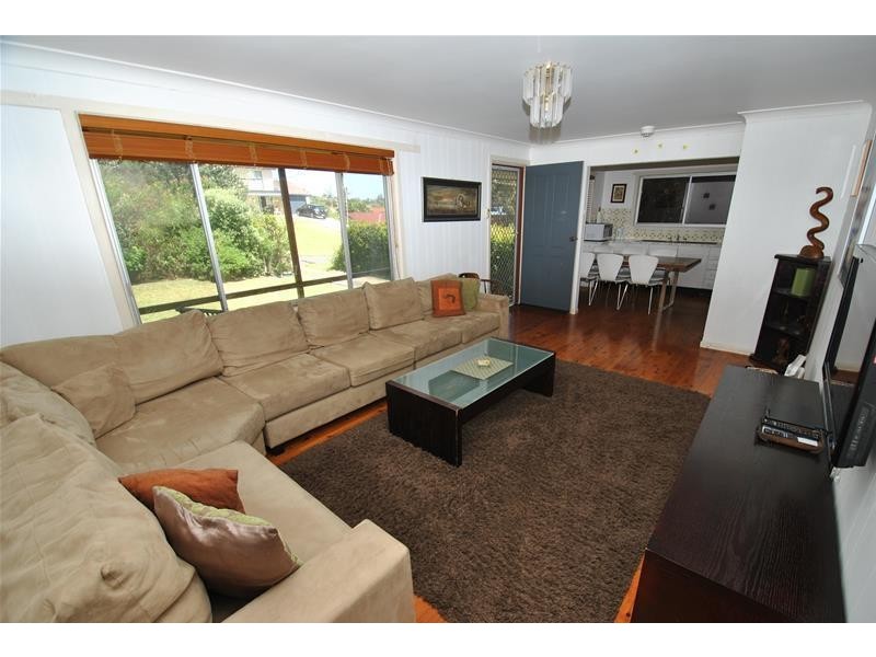 15 Palm Way, Culburra Beach NSW 2540