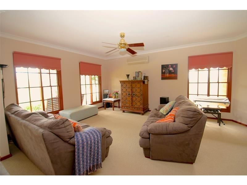 63 Stott Crescent, Callala Bay NSW 2540