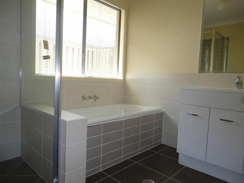 11  Wildflower Circuit, Upper Coomera QLD 4209