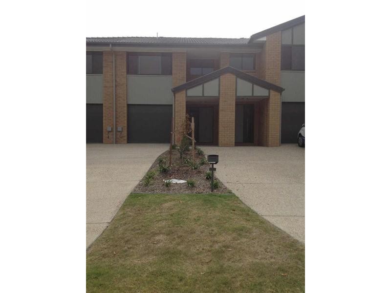 1/24 Christine Drive, Coomera QLD 4209