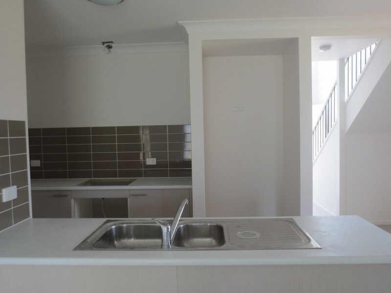 1/24 Christine Drive, Coomera QLD 4209