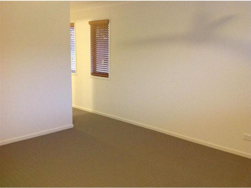 1/24 Christine Drive, Coomera QLD 4209