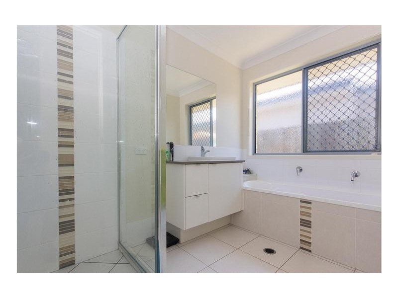 77  Beaumont Drive, Pimpama QLD 4209