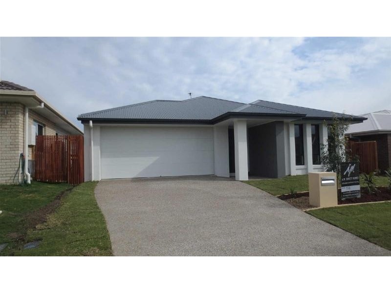 5  Ningaloo Drive, Pimpama QLD 4209