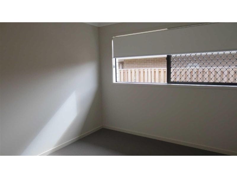 5  Ningaloo Drive, Pimpama QLD 4209