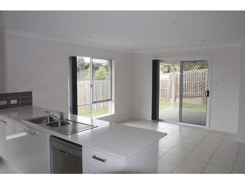 15 Parkvista Circuit, Coomera QLD 4209