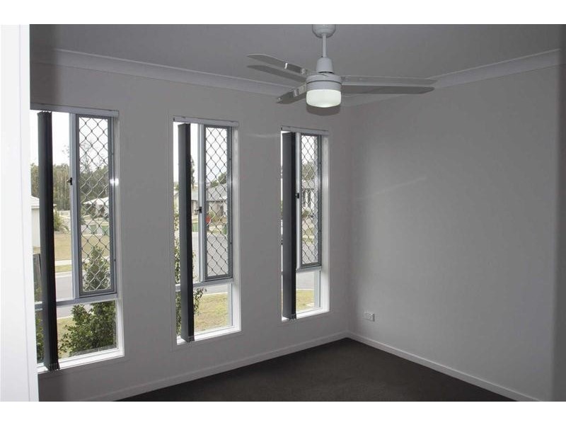 15 Parkvista Circuit, Coomera QLD 4209