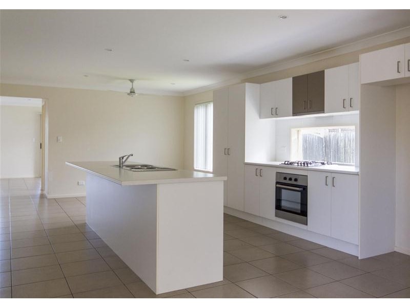 5 Kelly Avenue, Coomera QLD 4209