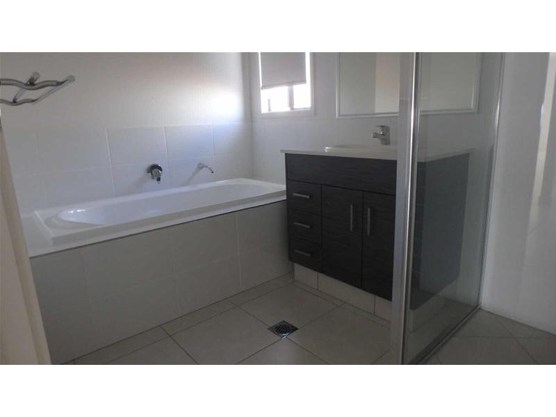4 Matas Drive, Pimpama QLD 4209