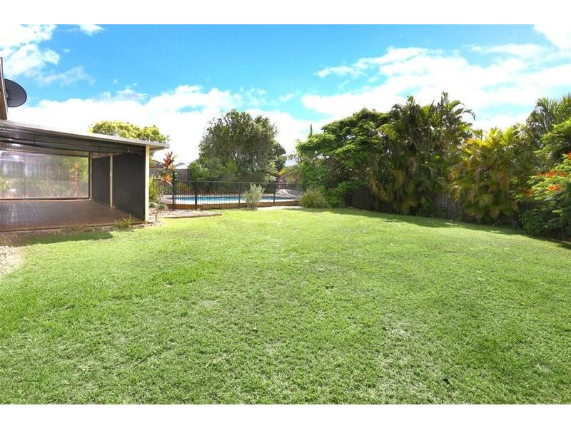 4 Meadowbank Drive, Upper Coomera QLD 4209