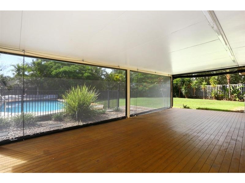 4 Meadowbank Drive, Upper Coomera QLD 4209