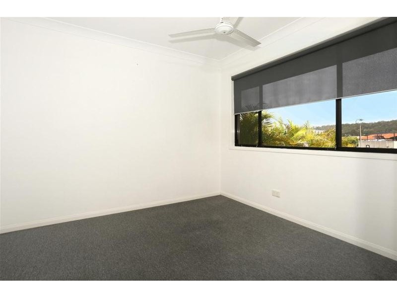 4 Meadowbank Drive, Upper Coomera QLD 4209