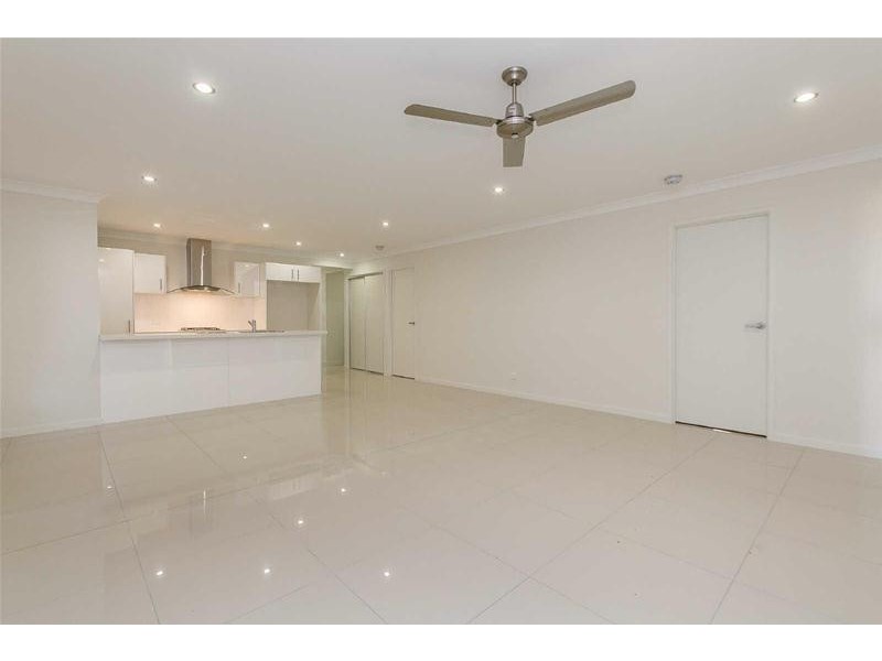 53  Summerview Avenue, Yarrabilba QLD 4207