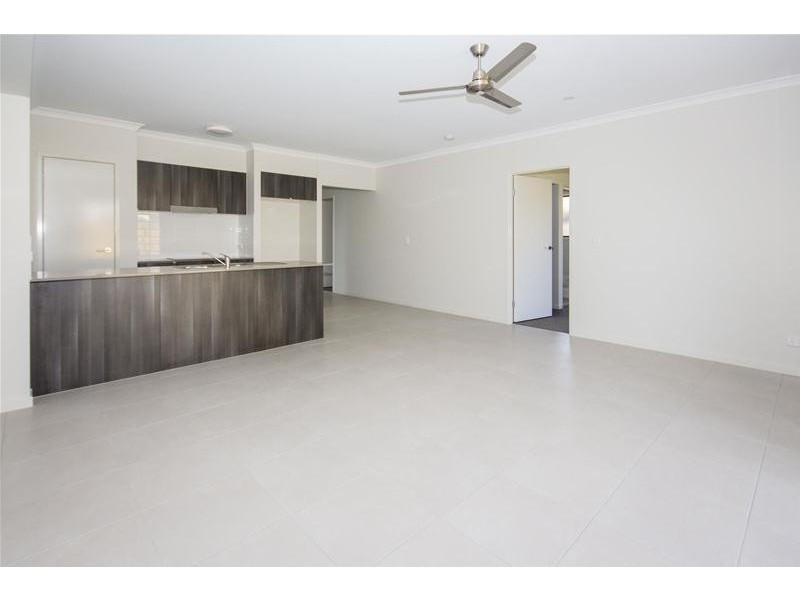 33 Butterleaf Crescent, Pimpama QLD 4209