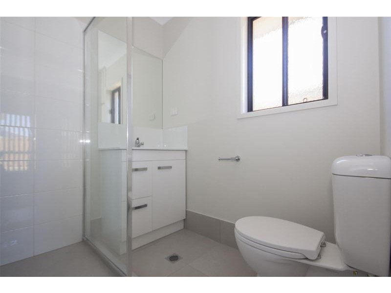 33 Butterleaf Crescent, Pimpama QLD 4209