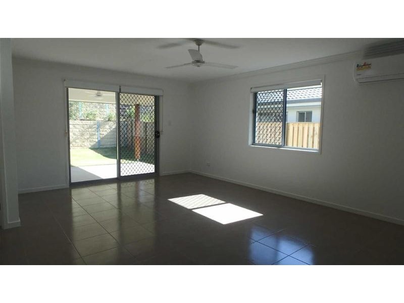 1/24  Velox Circuit, Upper Coomera QLD 4209