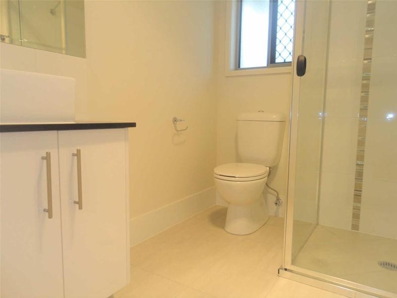 18 Gordon Drive, Upper Coomera QLD 4209