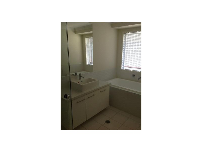 5 Cabriolet Close, Upper Coomera QLD 4209