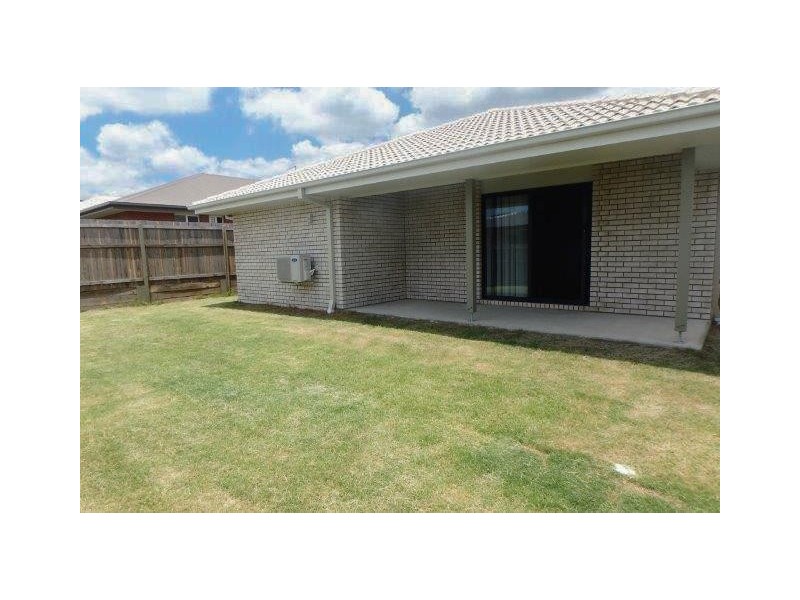 113  Dixon Drive, Pimpama QLD 4209