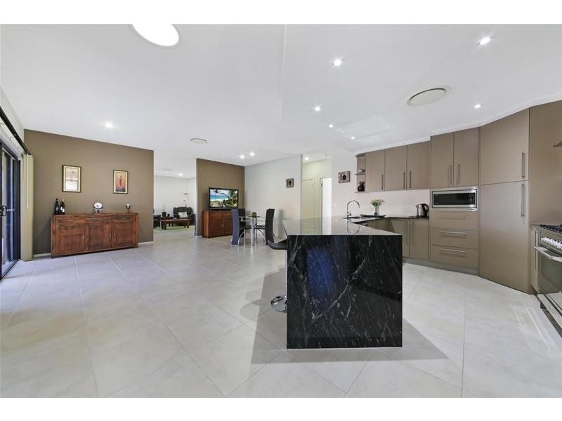 15 Greenleaf Street, Upper Coomera QLD 4209