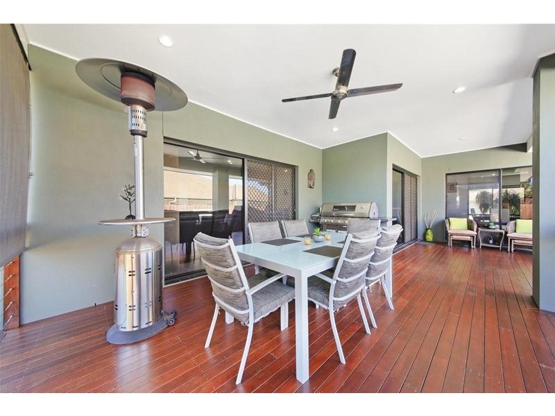 15 Greenleaf Street, Upper Coomera QLD 4209