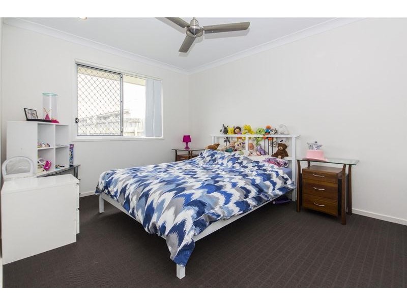 8 Sienna Crescent, Pimpama QLD 4209