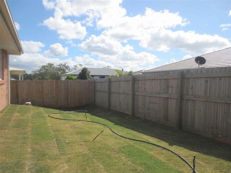 8 Sienna Crescent, Pimpama QLD 4209