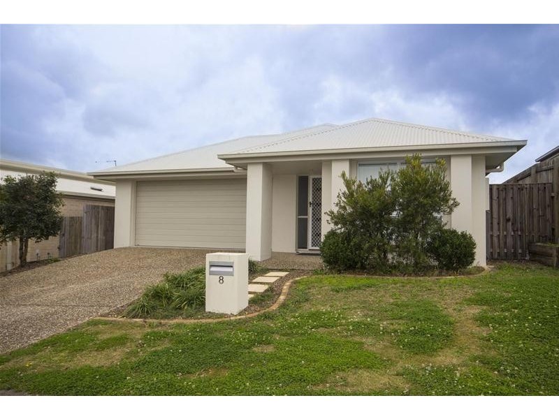 8 Sienna Crescent, Pimpama QLD 4209
