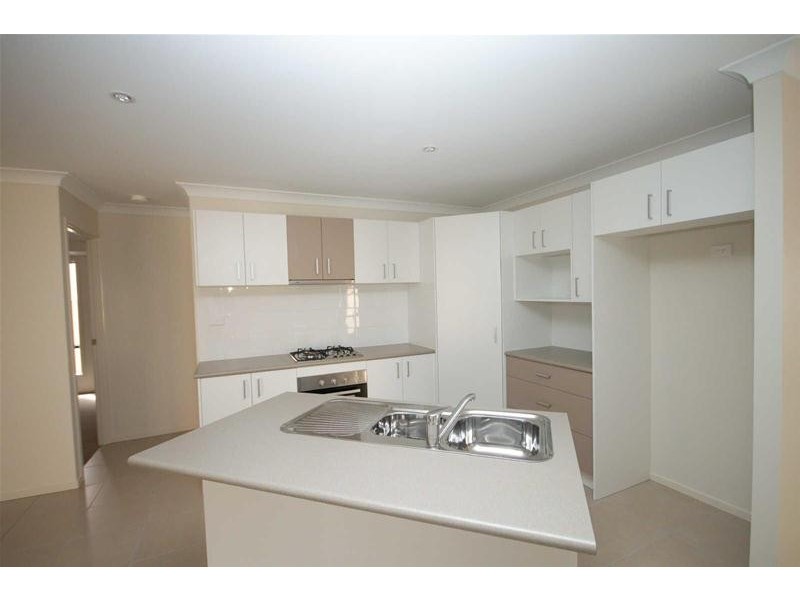 66  Lisa Crescent, Coomera QLD 4209