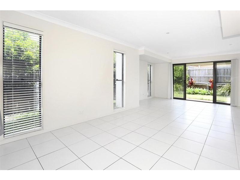 3/12 Gumtree Crescent, Upper Coomera QLD 4209