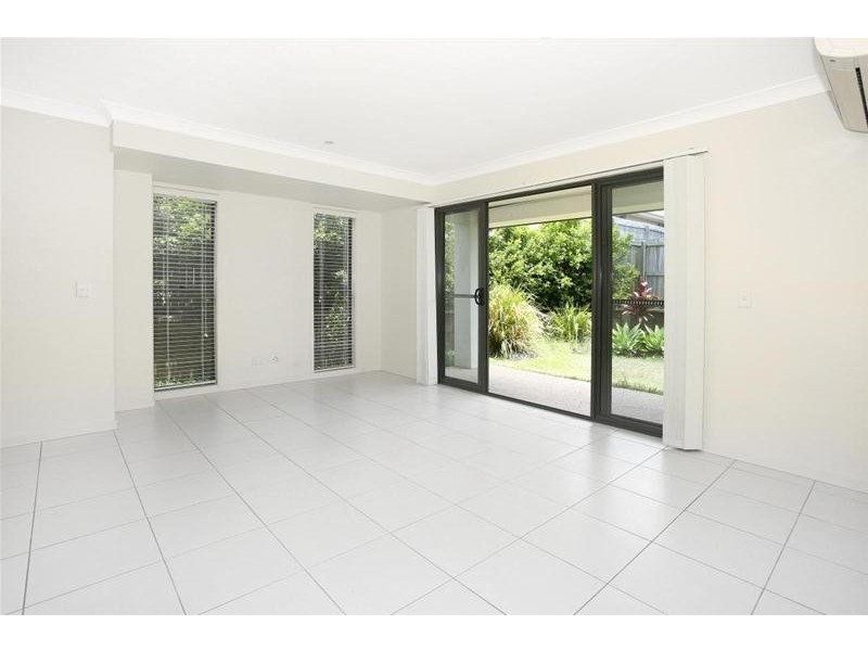 3/12 Gumtree Crescent, Upper Coomera QLD 4209