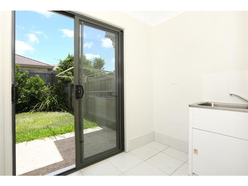 3/12 Gumtree Crescent, Upper Coomera QLD 4209