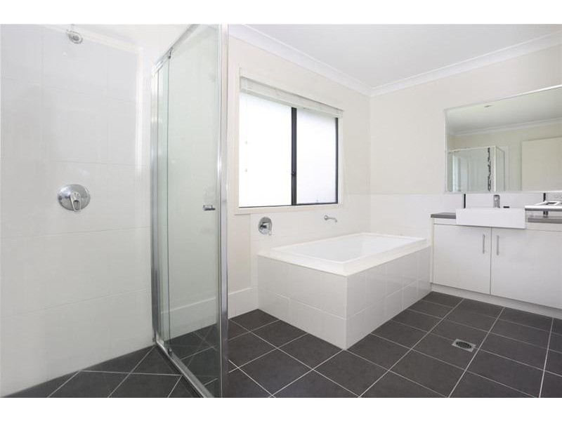 3/12 Gumtree Crescent, Upper Coomera QLD 4209