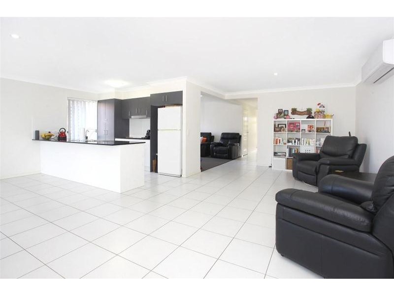 5 Cairnlea Drive, Pimpama QLD 4209