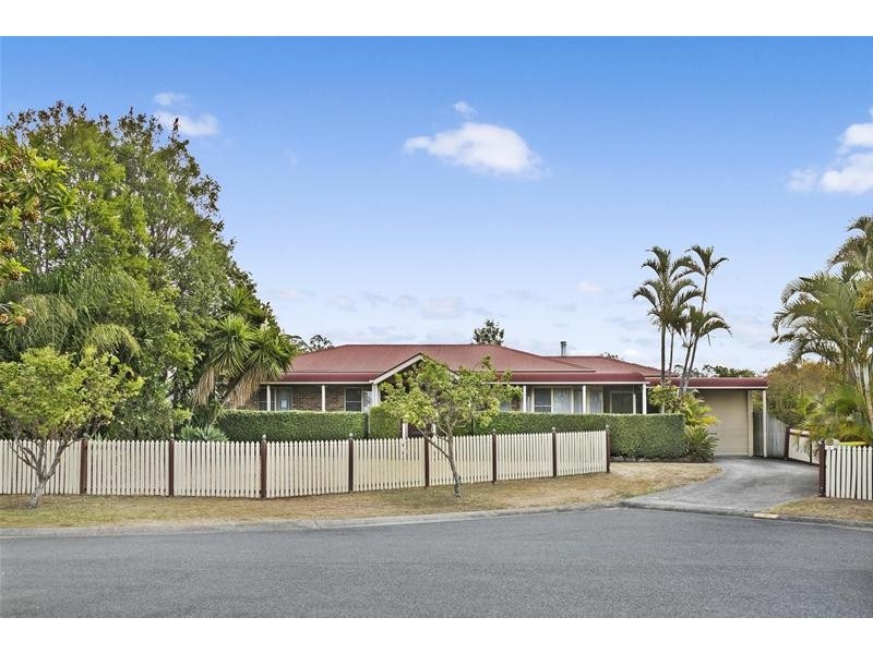 8 Siggies Place, Upper Coomera QLD 4209