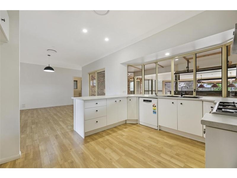 8 Siggies Place, Upper Coomera QLD 4209